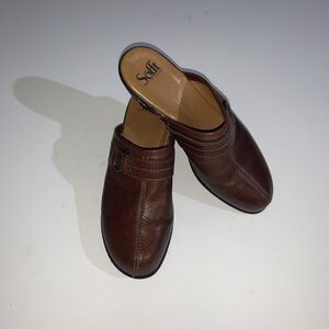 Sofft Shoes Womens Size 8.5 Brown Leather Clog Mule Slip On Comfort Casual Wedge